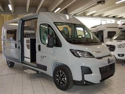 KYROS GO 5, van con letti matrimoniali a castello