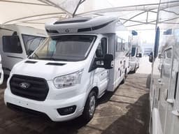 Semintegrale Magis 67 XT Elite con letto nautico 7,45 mt