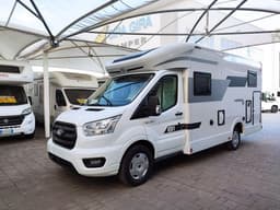 CI Horon 81 XT Fit con letti gemelli e cambio automatico