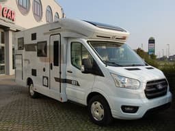 HORON FIT 81 XT, semintegrale compatto con i letti gemelli