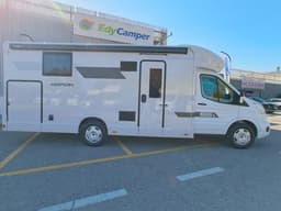 HORON 66L XT Semintegrale, letto matrimoniale in coda e letto basculante